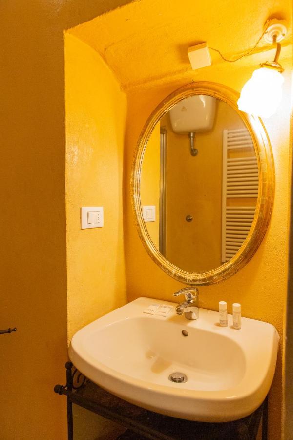 Comfy Apartment Near Palazzo Pitti Florence Luaran gambar